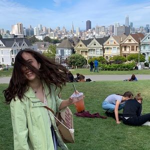 Meet your Posher, Madeline